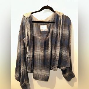 AMERICAN EAGLE DARK BLUE DISTRESSED FLANNEL